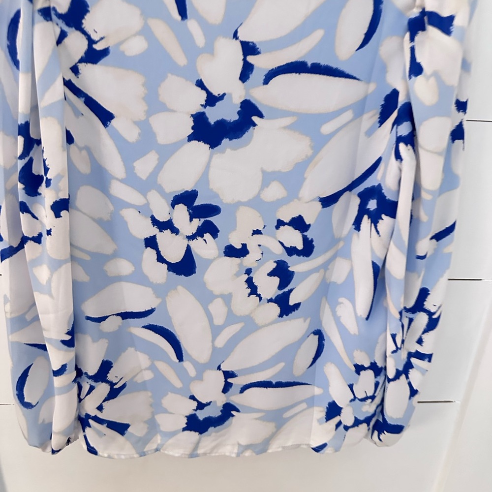 NWT XS LOFT Blue floral V neck long sleeve polyester blouse classic cottagecore - Picture 7 of 11
